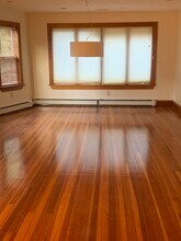 22 Lindale Ave in Dedham, MA - Building Photo - Building Photo