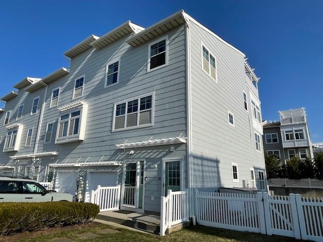 150 Beach 67th St in Queens, NY - Building Photo