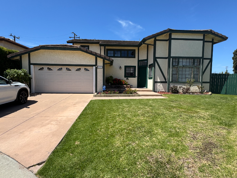 2331 Cypress Cir Dr in Lomita, CA - Foto de edificio