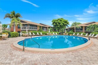 35 Greenbrier St in Marco Island, FL - Building Photo - Building Photo