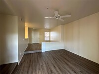 498 N Pin Oak Pl, Unit 208 in Longwood, FL - Building Photo - Building Photo