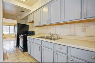 2258 E 103rd St in Chicago, IL - Building Photo - Building Photo