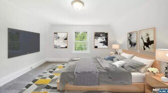 9 Vincent Pl in Montclair, NJ - Building Photo