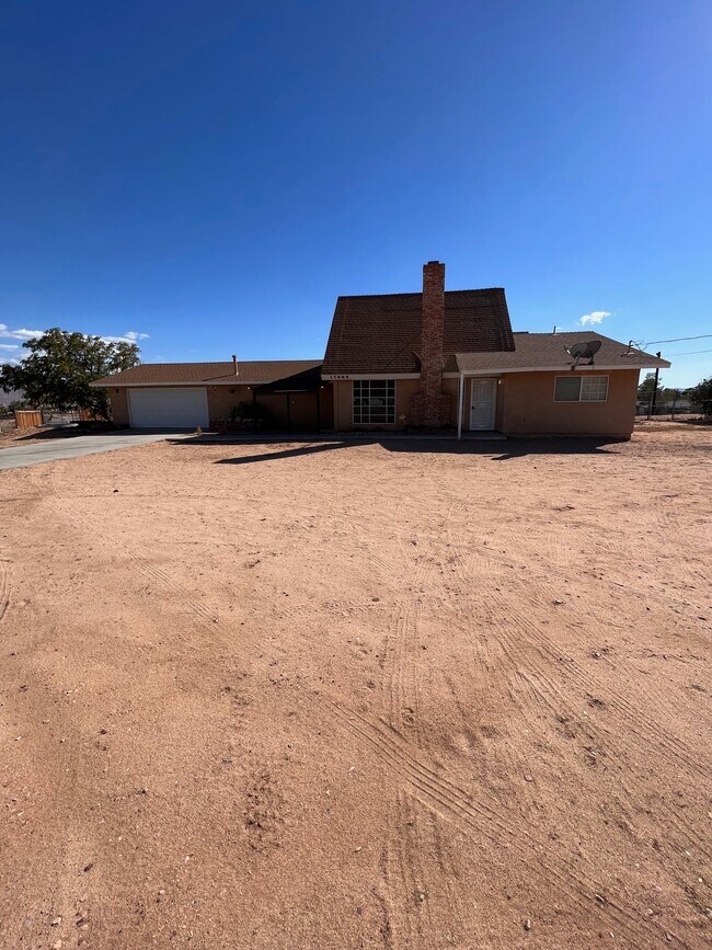 17885 Darwin St Rentals in Hesperia, CA