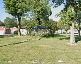 6805 Curran Rd in Chatham, IL - Building Photo