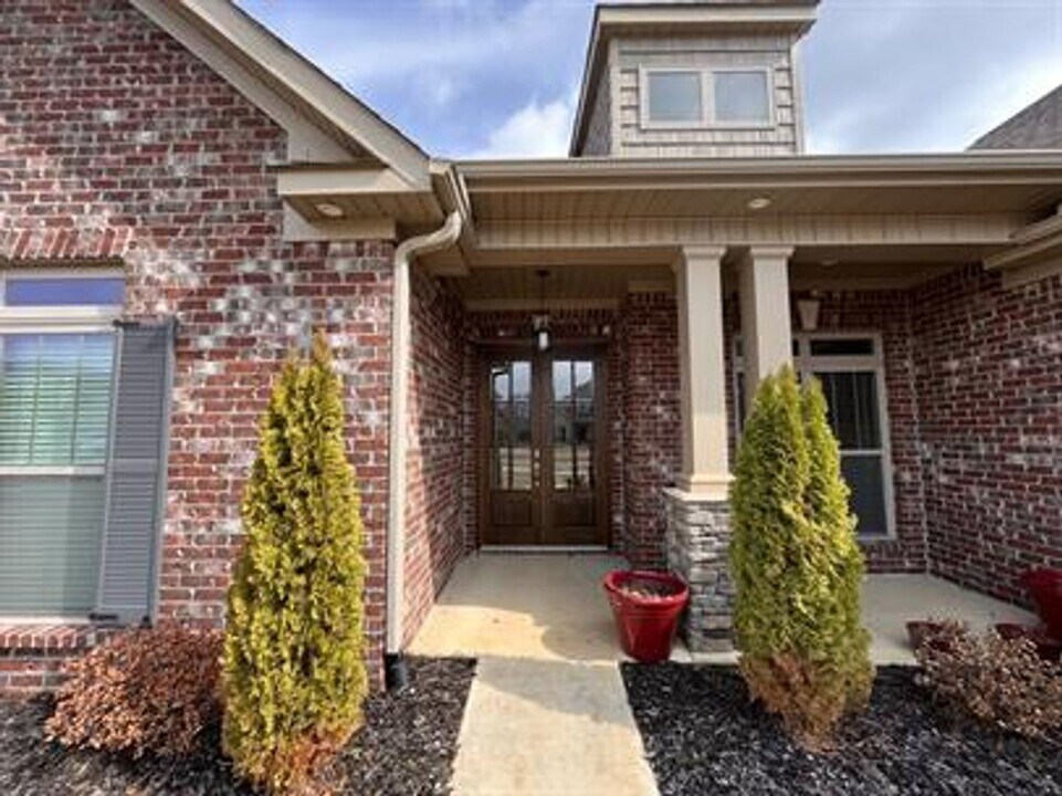 7419 Flint Xing Cir SE in Owens Cross Roads, AL - Building Photo