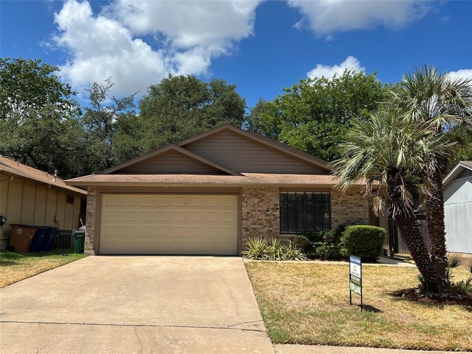 5701 Shreveport Dr in Austin, TX - Foto de edificio