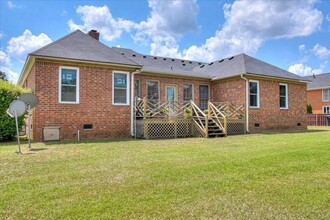 2703 Boars Head Rd in Augusta, GA - Foto de edificio - Building Photo