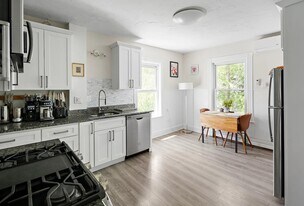 39 Regent St, Unit 3 in Cambridge, MA - Building Photo