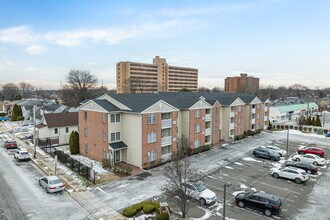 Park at Linden in Linden, NJ - Building Photo - Building Photo