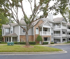 Elan at Mallard Creek Apartment Homes in Charlotte, NC - Building Photo