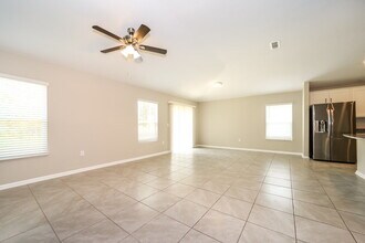 86106 Railway Pl in Yulee, FL - Building Photo - Building Photo