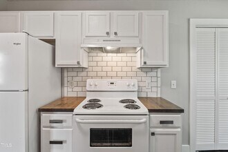 1000 Meadowgreen Dr in Raleigh, NC - Building Photo - Building Photo