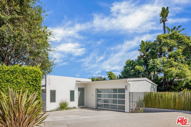 279 Mabery Rd in Santa Monica, CA - Building Photo - Building Photo