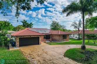 10719 NW 17th Manor in Coral Springs, FL - Building Photo - Building Photo