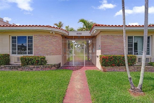 property at 2160 Bay Dr