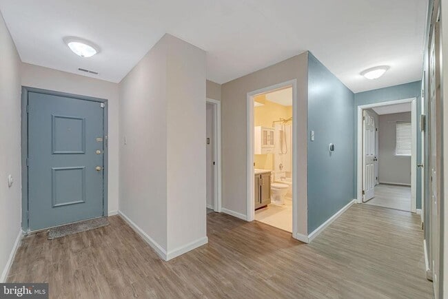 405A Cypress Point Cir in Mount Laurel, NJ - Building Photo - Building Photo