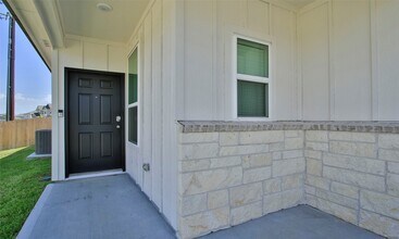 23539 Weir Box Rd in Hockley, TX - Building Photo - Building Photo