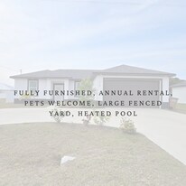 110 Nelson Rd S in Cape Coral, FL - Building Photo