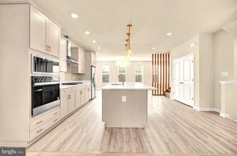 1627 Field Sparrow Ter NE in Leesburg, VA - Building Photo - Building Photo