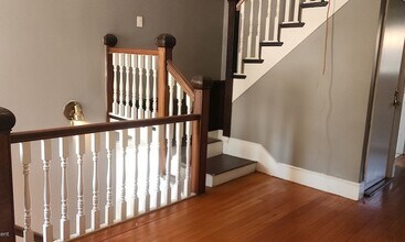 42 Esmond St, Unit 2 in Boston, MA - Building Photo - Building Photo