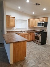 1217 Woodside Meadows Rd in Redding, CA - Building Photo - Building Photo