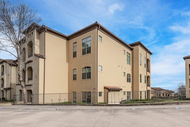 property at 17040 W Farm To Market 1097