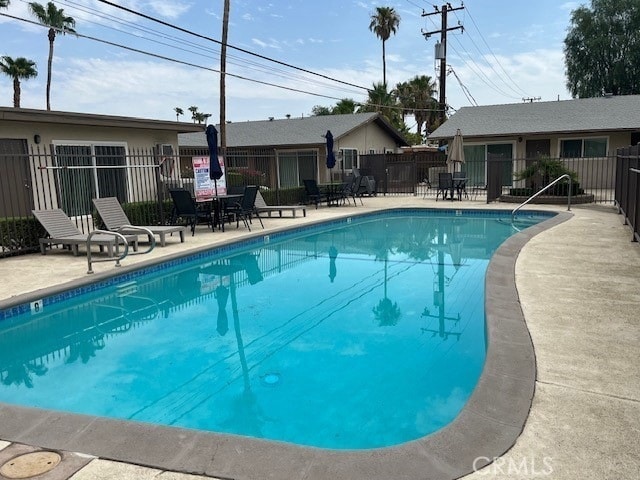 property at 686 E Cottonwood Rd