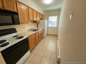 84 Broad St in Meriden, CT - Building Photo - Building Photo