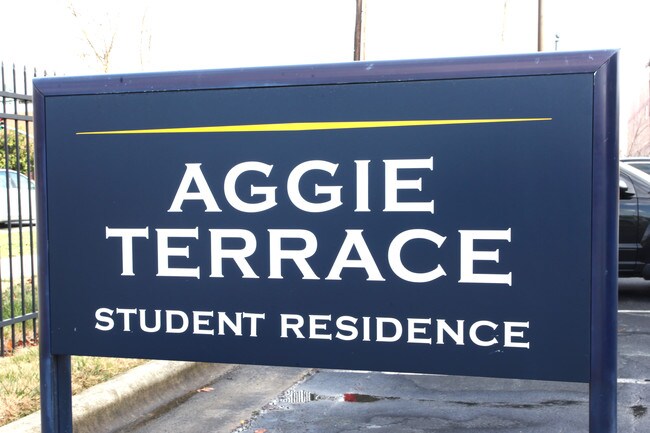 Aggie Terrace in Greensboro, NC - Building Photo - Building Photo