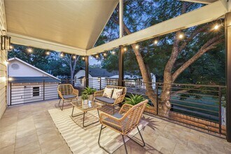 2102 Eva St in Austin, TX - Building Photo - Building Photo