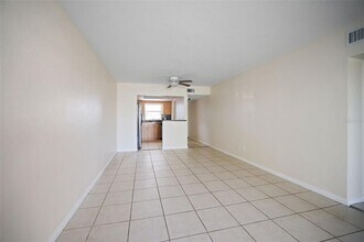 4420 37th St S in St. Petersburg, FL - Building Photo - Building Photo
