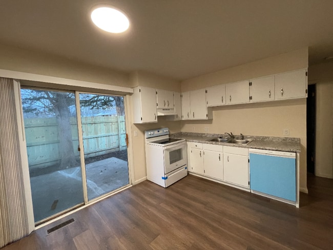 1107 E Willard St in Urbana, IL - Building Photo - Building Photo