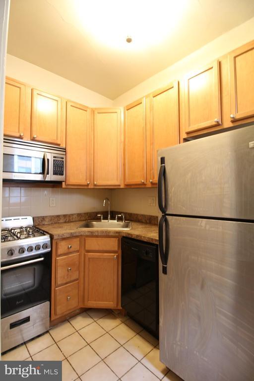 30 S 22nd St in Philadelphia, PA - Building Photo - Building Photo