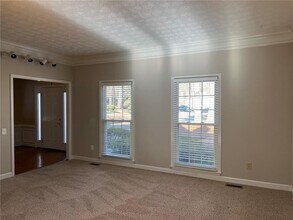 2934 Canton Chase Dr in Marietta, GA - Building Photo - Building Photo