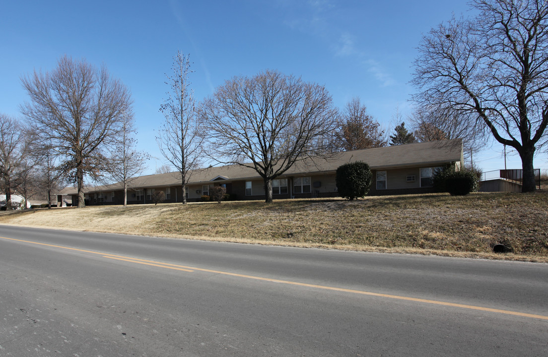 Higginsville Estates in Higginsville, MO - Foto de edificio