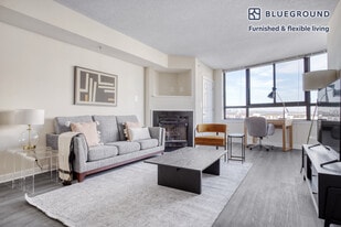 901 15th St S in Arlington, VA - Building Photo