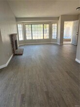 37543 Royal Ct in Palmdale, CA - Building Photo - Building Photo