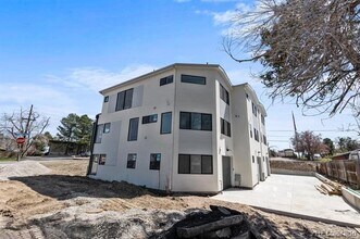 2233 Kipling St in Lakewood, CO - Building Photo - Building Photo