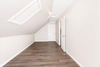 2246 S Albany Ave, Unit 4F in Chicago, IL - Building Photo - Building Photo