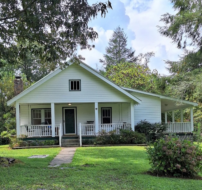 property at 843 Collins Rd