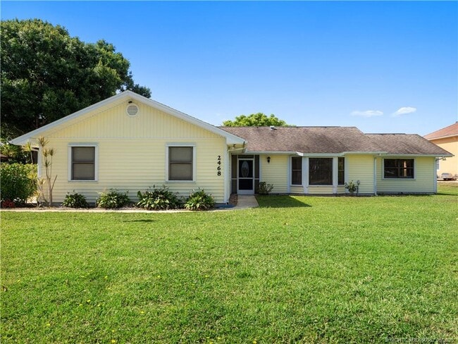 2468 N W Everglades Blvd in Stuart, FL - Building Photo - Building Photo