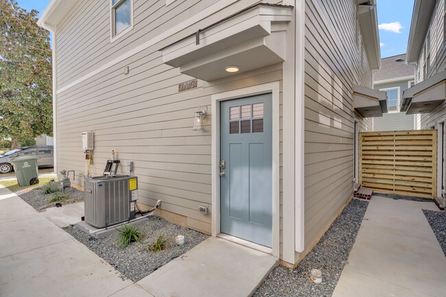 4084 Ivy Green Trl, Unit 2 in Tallahassee, FL - Building Photo - Building Photo