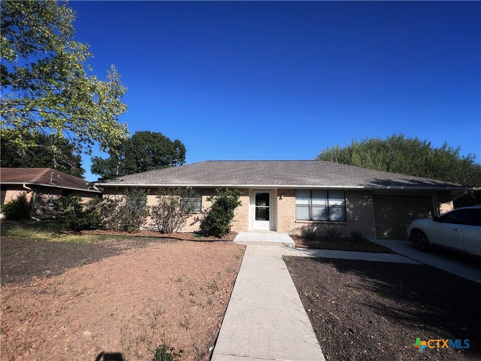 1516 Heather Ln in New Braunfels, TX - Building Photo