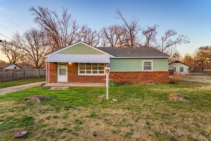 1036 East 61st St N in Park City, KS - Building Photo
