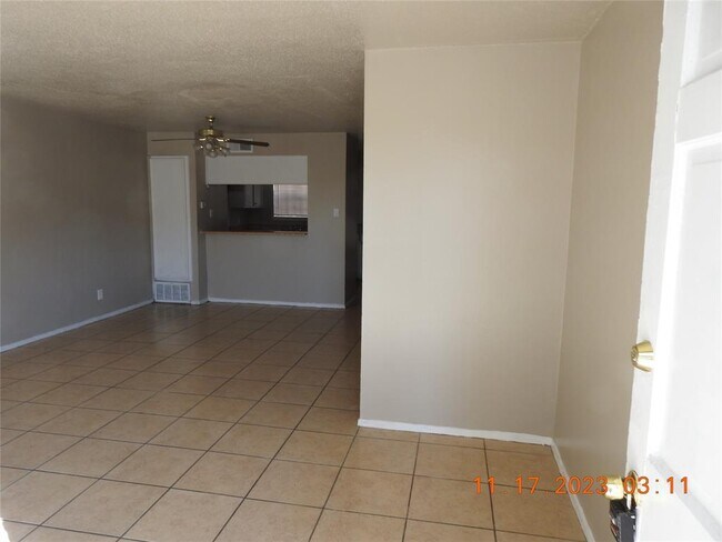 6405 Westward St in Houston, TX - Building Photo - Building Photo