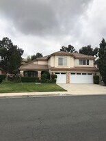 32156 Corte Carmela in Temecula, CA - Building Photo