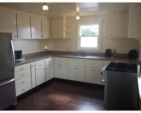 5530 Beaudry St, Unit D in Emeryville, CA - Foto de edificio - Building Photo