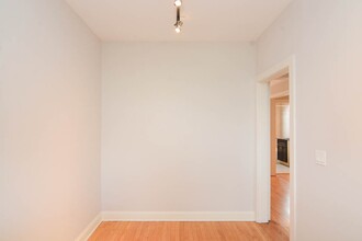 2330 N Rockwell in Chicago, IL - Building Photo - Building Photo