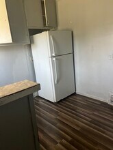 610 S Superior St, Unit Lower Unit S Superior in Albion, MI - Building Photo - Building Photo